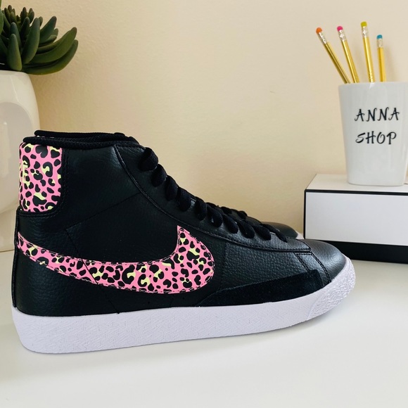 NEW Nike blazer mid black rare sneakers - Picture 2 of 8